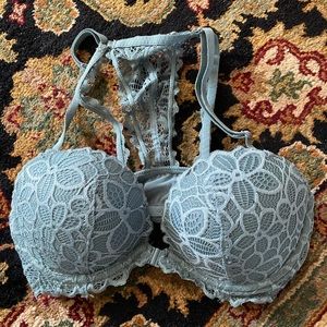 VS pink lace bra